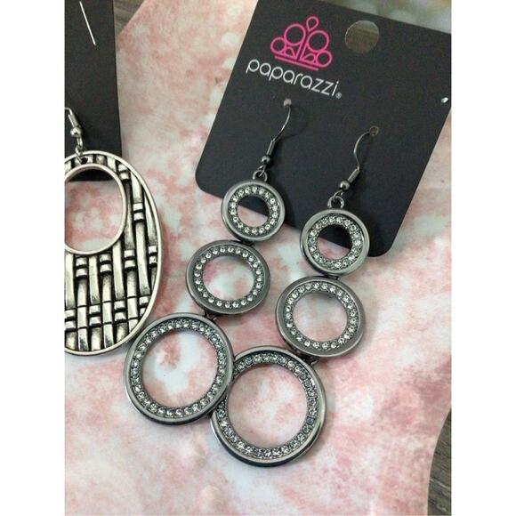 NWT 2PR Bundle Earrings Paparazzi Silver Earrings Dangle Bohemian Girl - Picture 9 of 11